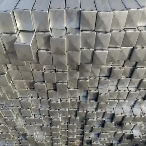 Hot-Selling Square Post, Suitable For All Kinds Of Fences