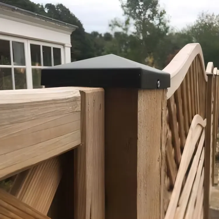 Hot Sale Customized Wooden Or Iron Mesh Fence Post Pyramid Caps