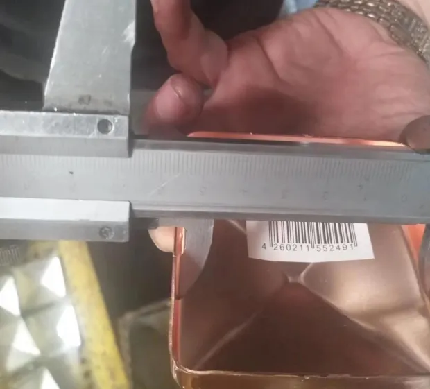 Hot Sale Customized Wooden Or Iron Mesh Fence Post Pyramid Caps