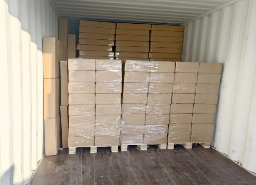 Hot Sale Customized Wooden Or Iron Mesh Fence Post Pyramid Caps