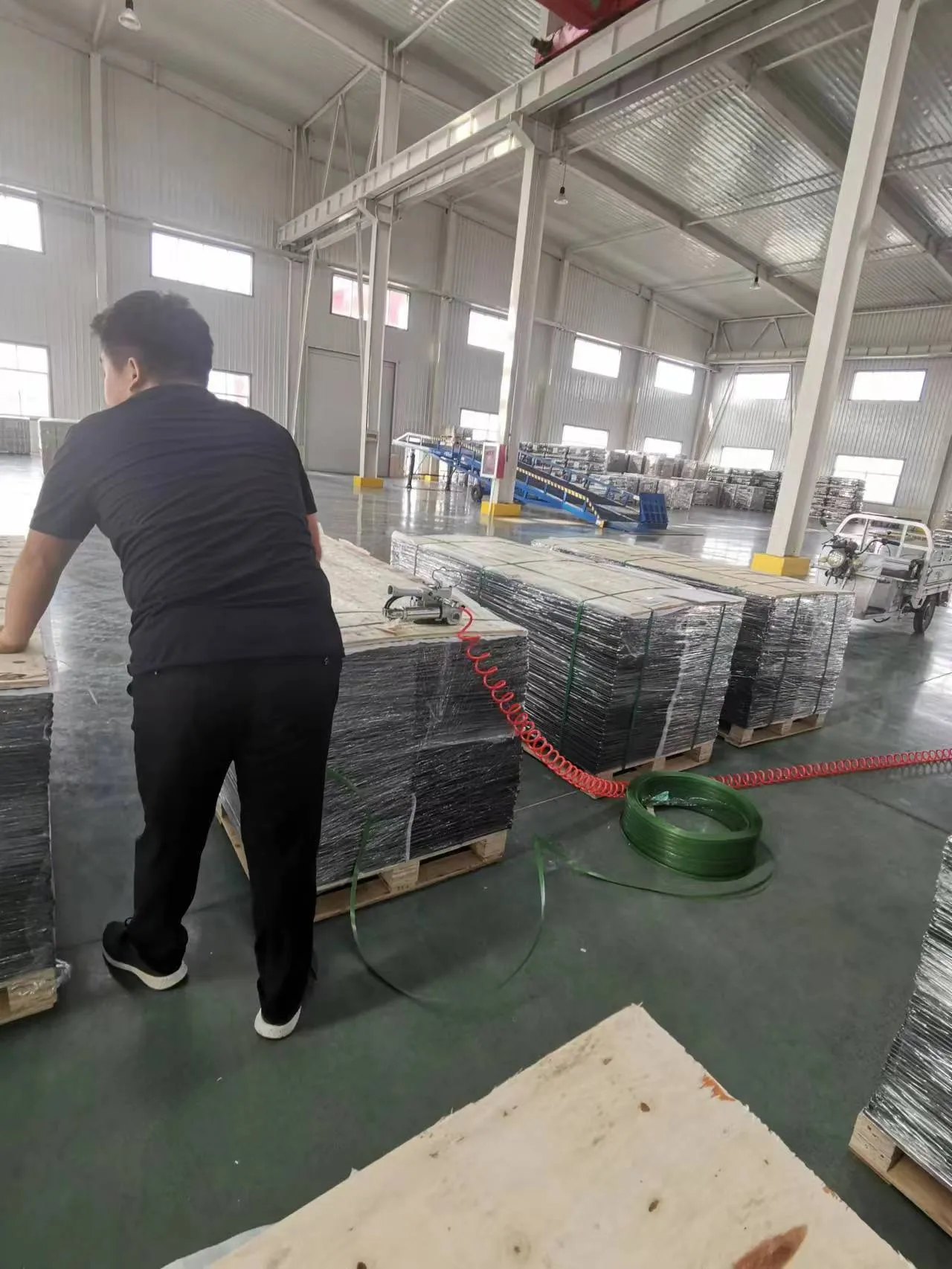 metal double gates for driveway