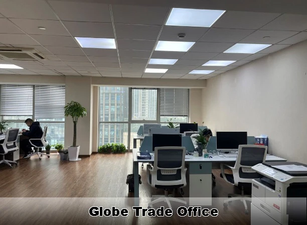Globe Trade Office_resized1