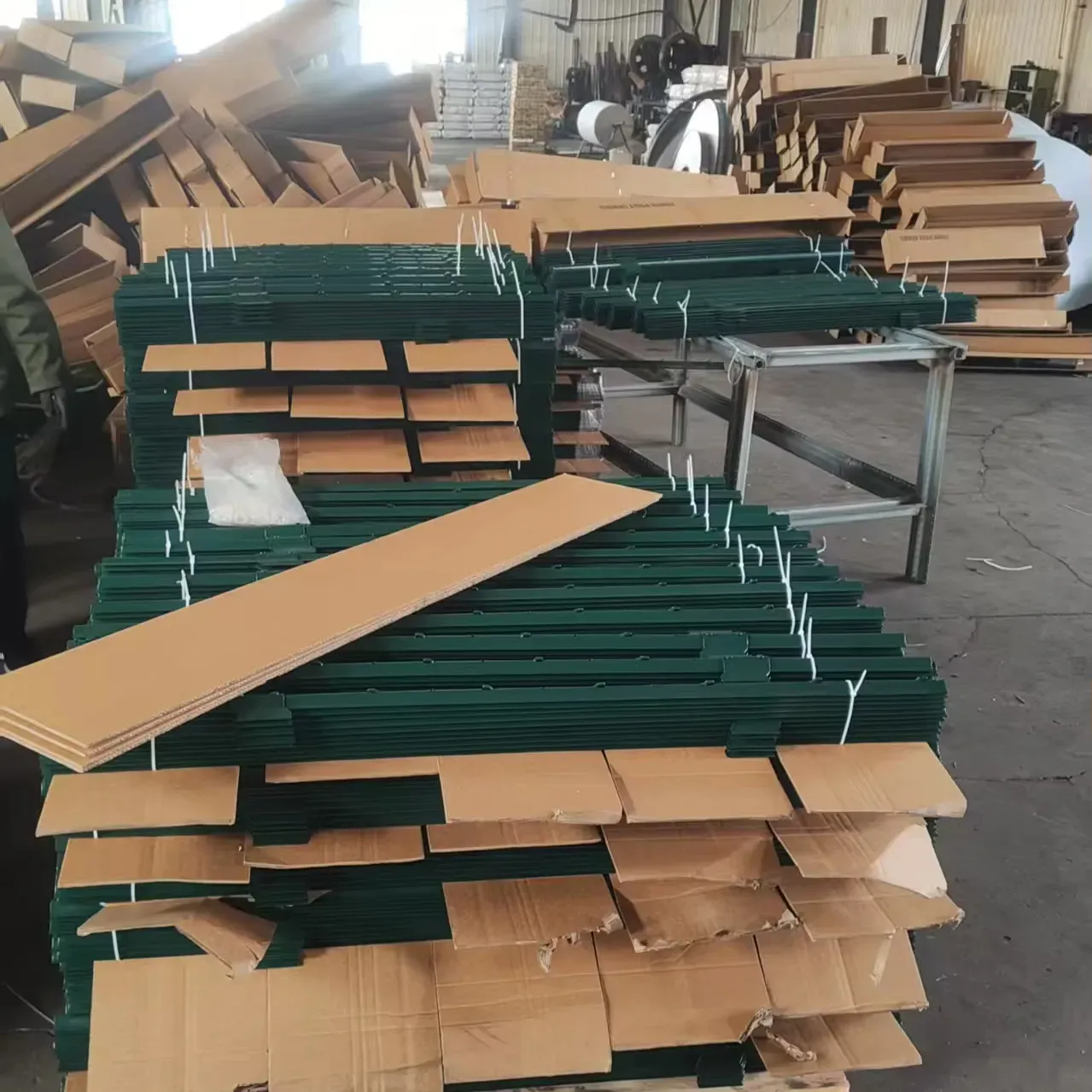 Hot Sale U-Shape Post for Garden Wire Fence, Outdoor Fence