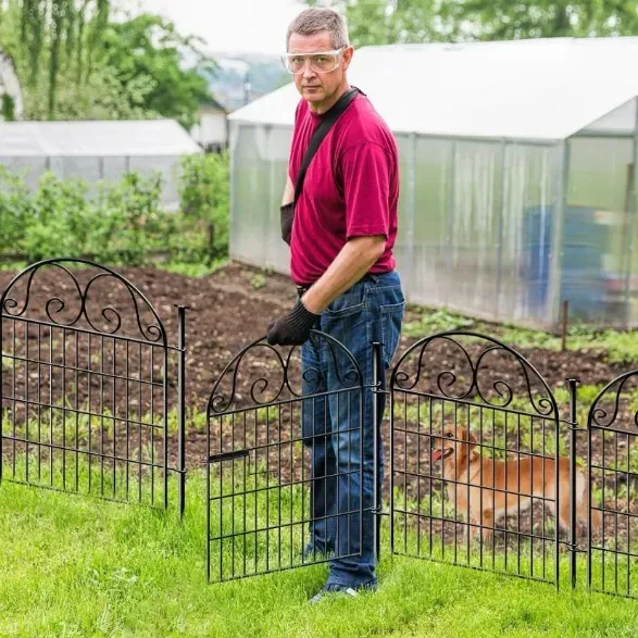 High Visibility Black Metal Security Fence Easy-to-Assemble Garden Iron Barrier and Trellis