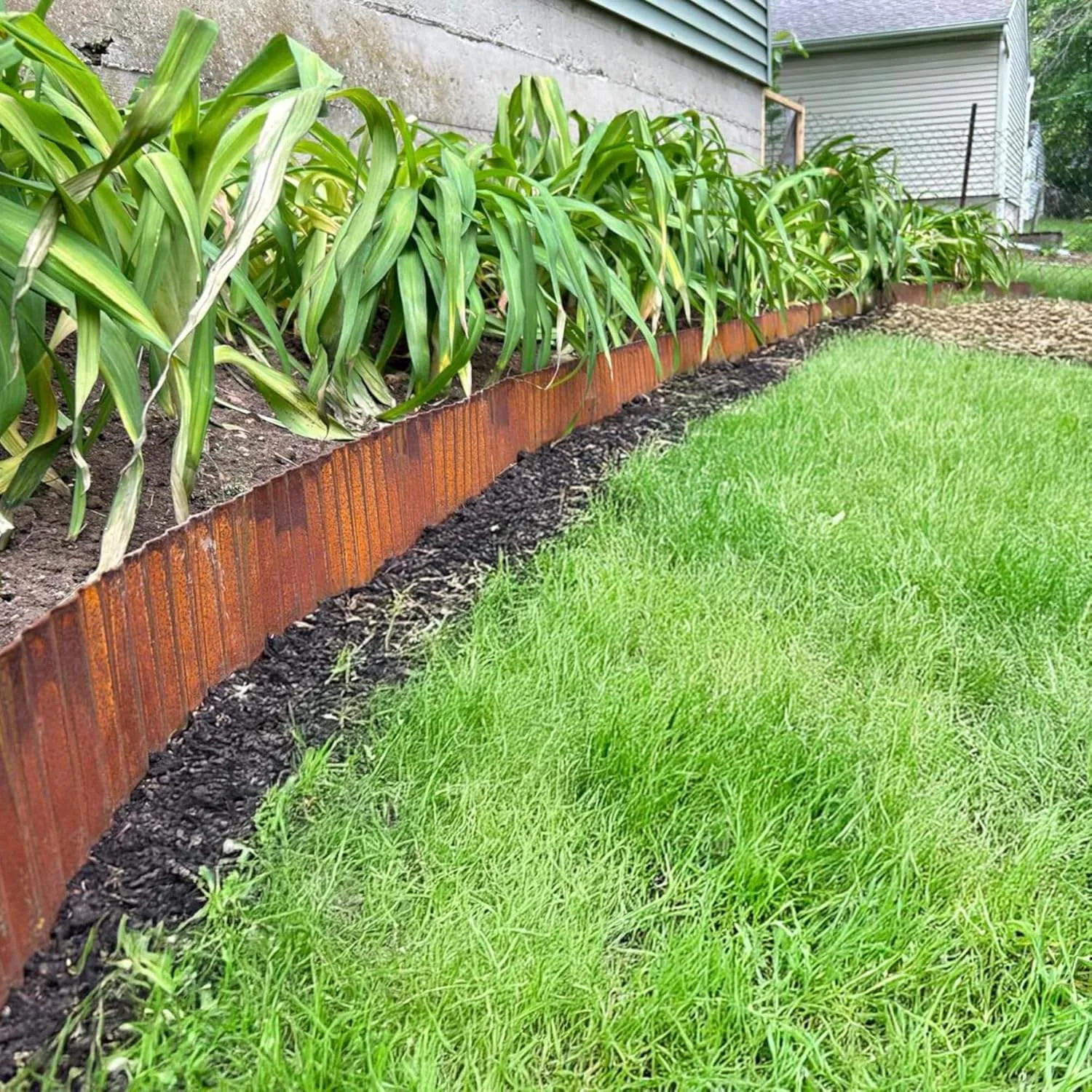 Landscape Edging Border Corrugated Galvanized Steel / Corten Steel Fence Garden Edging for Borders Flower Bed Lawn