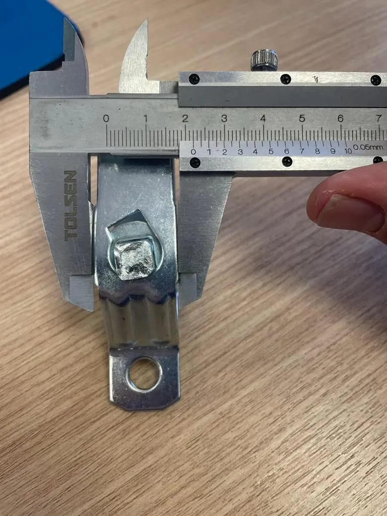 Galvanized steel wire rope fence wire tensioner