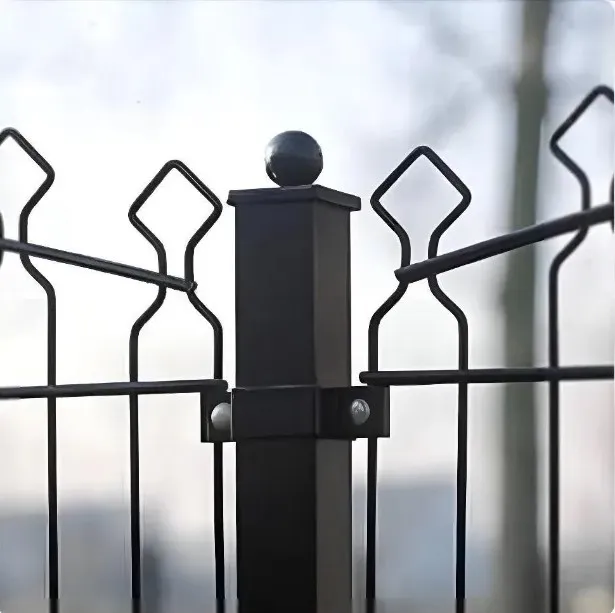 Arrow-head Design Decorative Panel Mesh Fence Metal Security Fence for Garden and Sports Farm Wood Factory Fencing