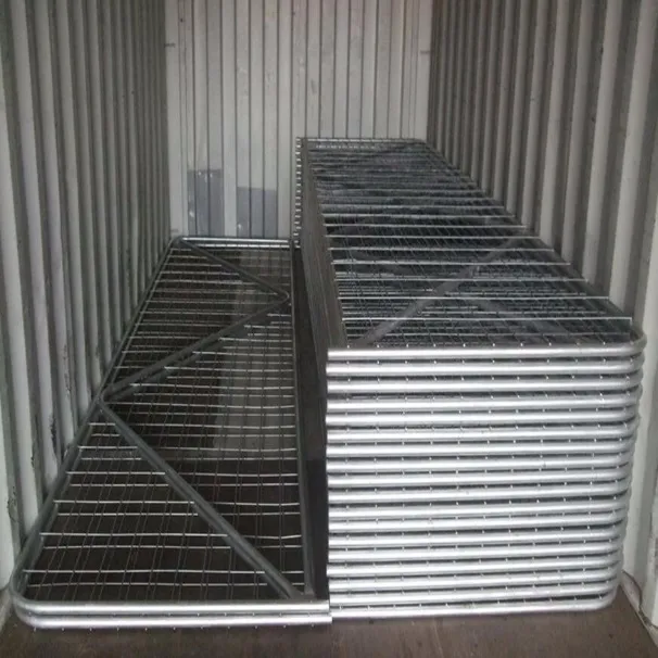 High Quality Galvanized Farm Gates with Smooth Edges for Safe Handling and Animal Protection
