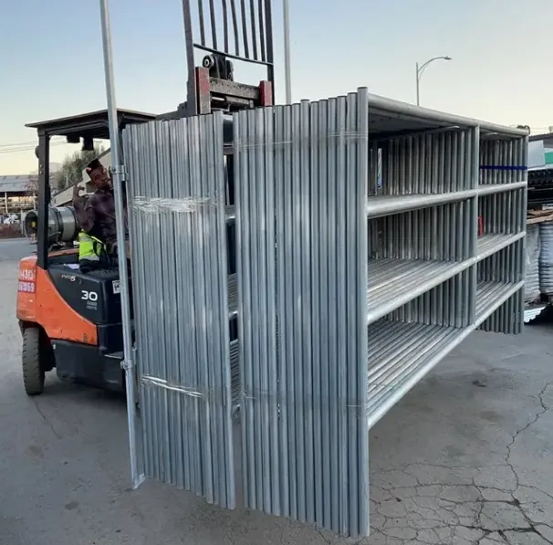 High-Quality Animal Corral Horse Fence Movable Racetrack Fence for Sheep Farm Zoo