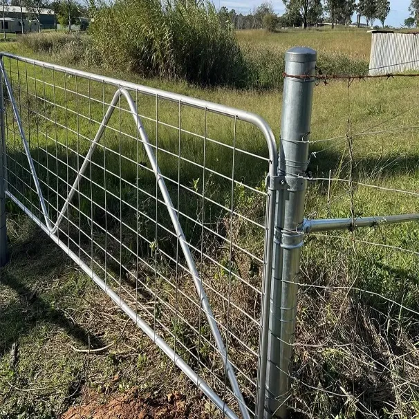 High Quality Galvanized Farm Gates with Smooth Edges for Safe Handling and Animal Protection