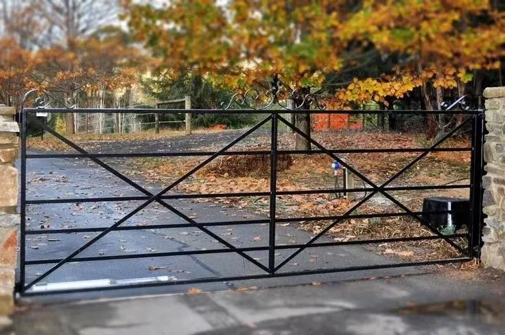 High Quality Galvanized Farm Gates with Smooth Edges for Safe Handling and Animal Protection