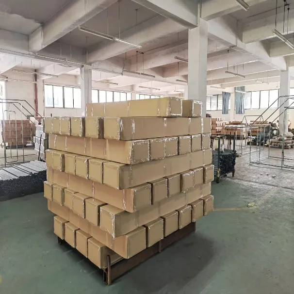 Gable Top Chicken Coop Cage Pen Dog Kennel Duck House Large Metal New Product Chicken Farm Chicken House