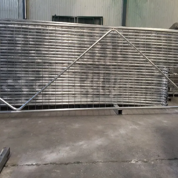 High Quality Galvanized Farm Gates with Smooth Edges for Safe Handling and Animal Protection