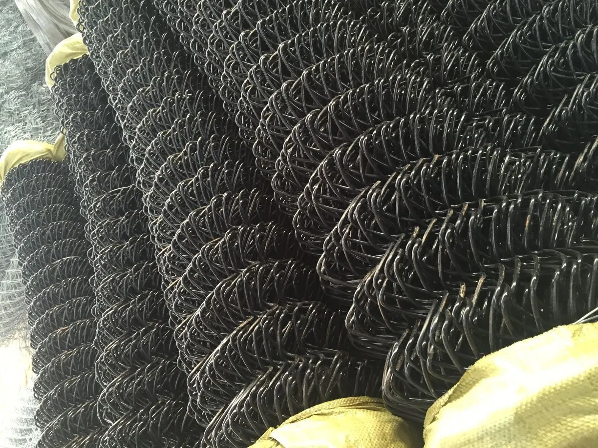 ROLL PVC Coated Diamond Shape Wire Mesh Steel Galvanize Chain Link Fence