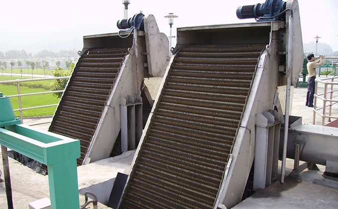 Stainless honeycomb is used in grille machines for its strength and heat resistance. It ensures durable, efficient airflow management, enhancing performance and longevity in demanding industrial environments.