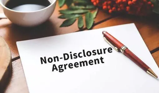 bamboo lid glass bottle