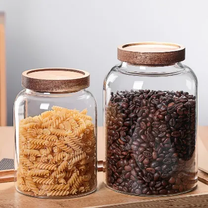 The Charm of Glass Jar with Acacia Lid: Blending Nature's Beauty with Practicality