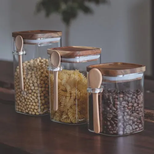 lunch bag with glass containers