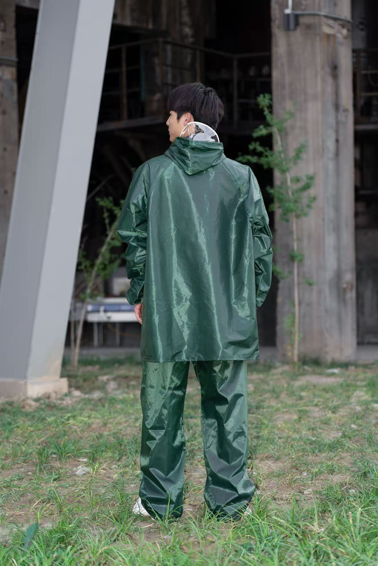 Everyday Convenience With A Men's Poncho Raincoat