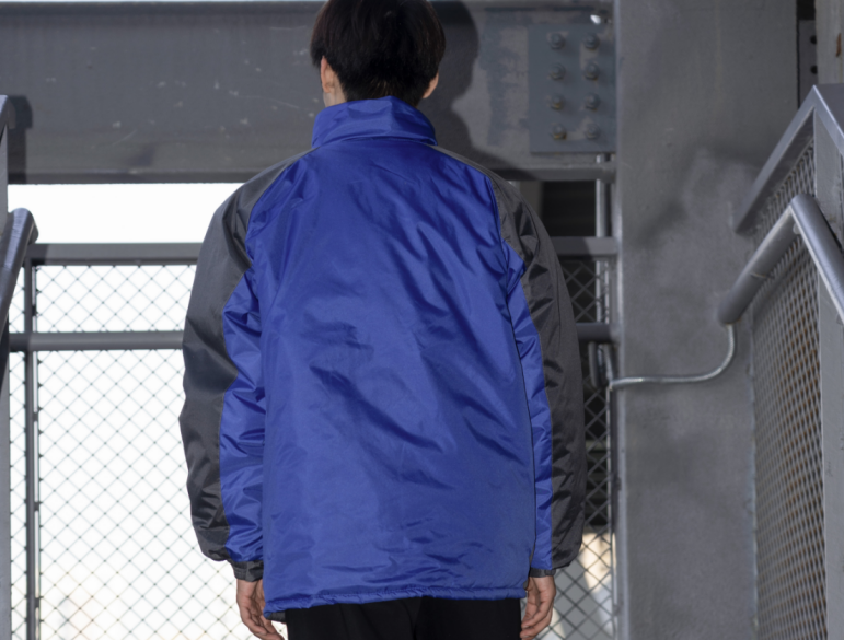 Light hooded rain jacket is trustworthy