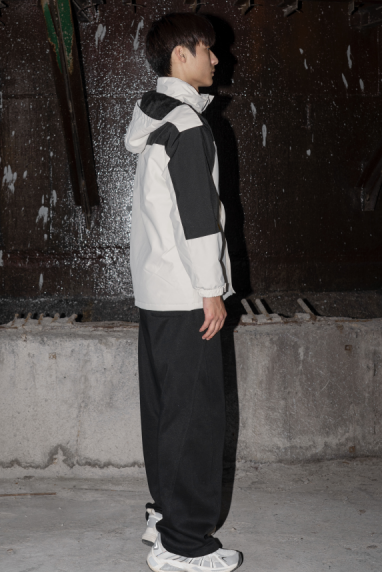 Stylish Leather Raincoat Mens for a Night Out