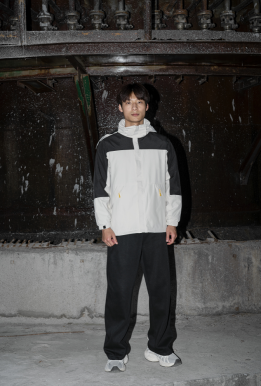 Durable Everyday Cool Mens Raincoat