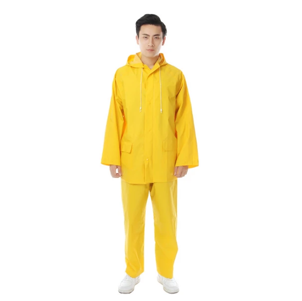 The Ultimate Guide to Choosing a Poncho Raincoat