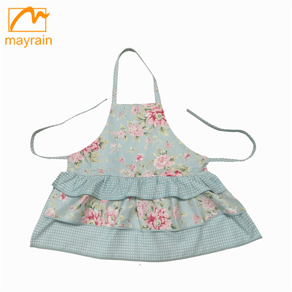 Plastic Disposable Apron for Hygiene and Comfort in Food Service and Healthcare Settings