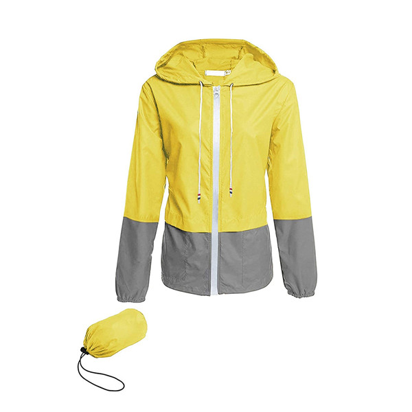 Packable outdoor hooded windbreaker jacket for women