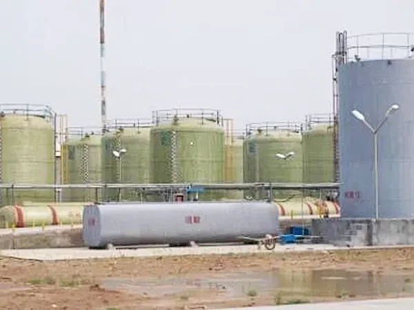 ceramic crucible for melting steel