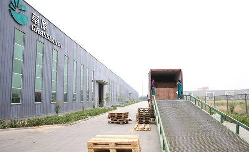 So sánh đĩa chà nhám zirconia và gốm trong gia công vật liệu