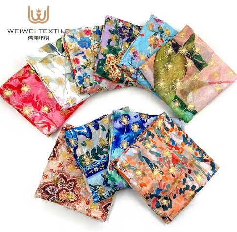 Abaya Fashion Gold Stamping Details Elevate Traditional Toub Style