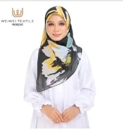 How to Tie a Voile Scarf as an Elegant Head Wrap