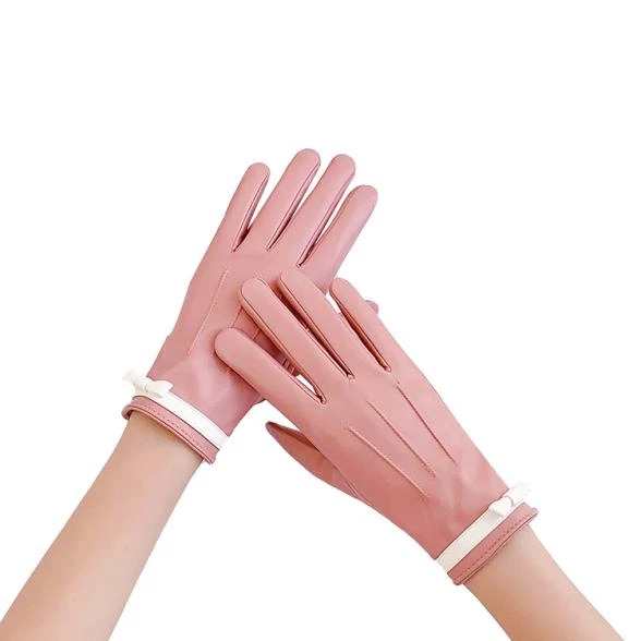 Experience Elegance and Warmth with Cashmere Leather Gloves