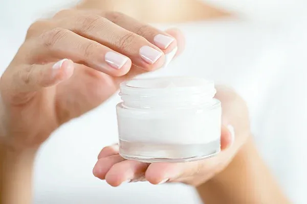 Hydroxyethyl Cellulose Variants and Their Uses