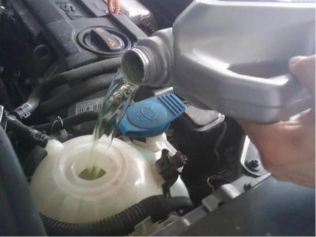 A Complete Guide to Antifoaming Agents: Types, Applications, and Industry Uses