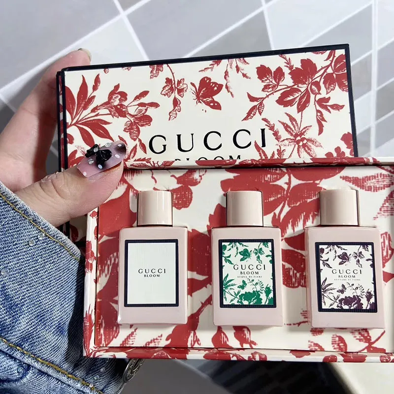 Gucci Small Sample Floral Three Piece Set 5mlx3 Red Bustling, Green Bustling, Black Bustling