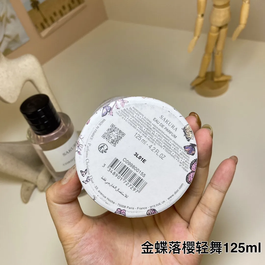 Falling Cherry Light Dance Golden Butterfly ManDance Limited Edition 125ml