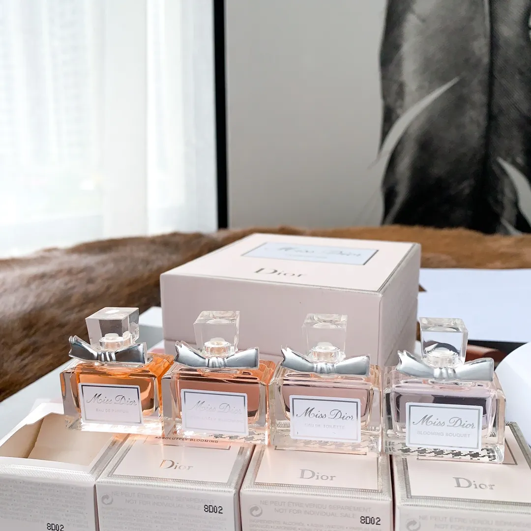 Miss Dior perfume Q Sample Gift Box Miss Dior perfume Q Sample Gift Box