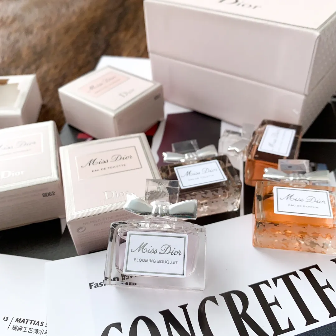 Miss Dior perfume Q Sample Gift Box Miss Dior perfume Q Sample Gift Box