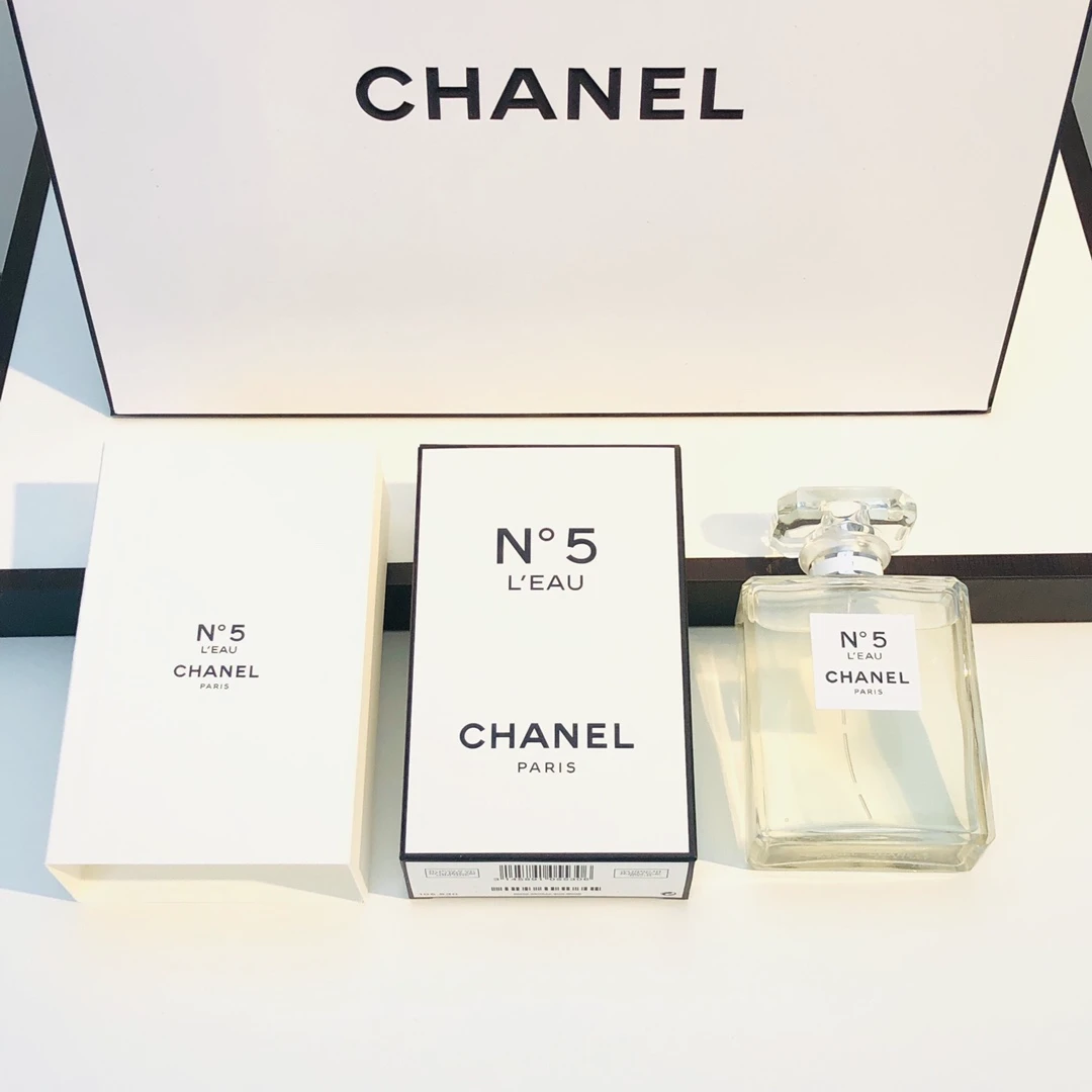 White No.5 Brand New Chanel/Chanel No.5 Water