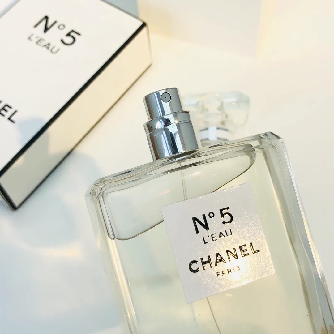 White No.5 Brand New Chanel/Chanel No.5 Water