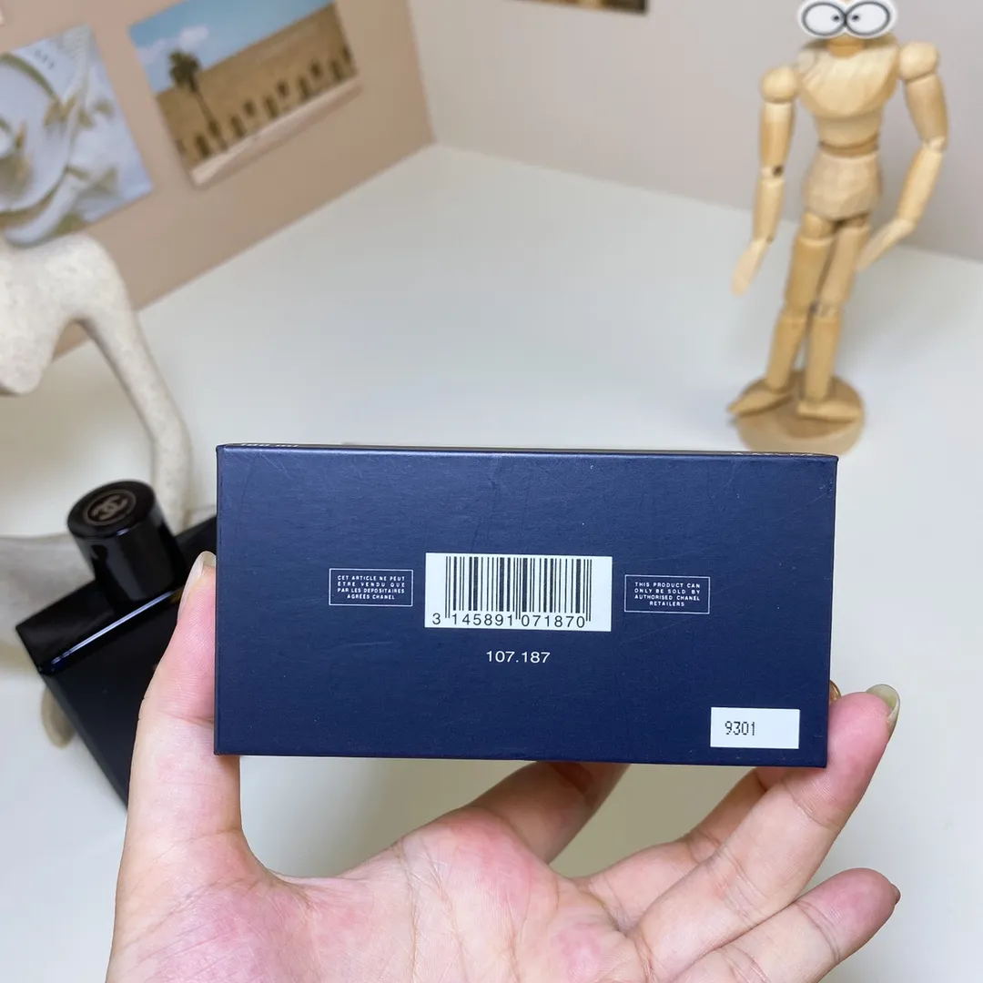 Chanel Wooden Box Blue Essence 100ml: Authentic Gift?