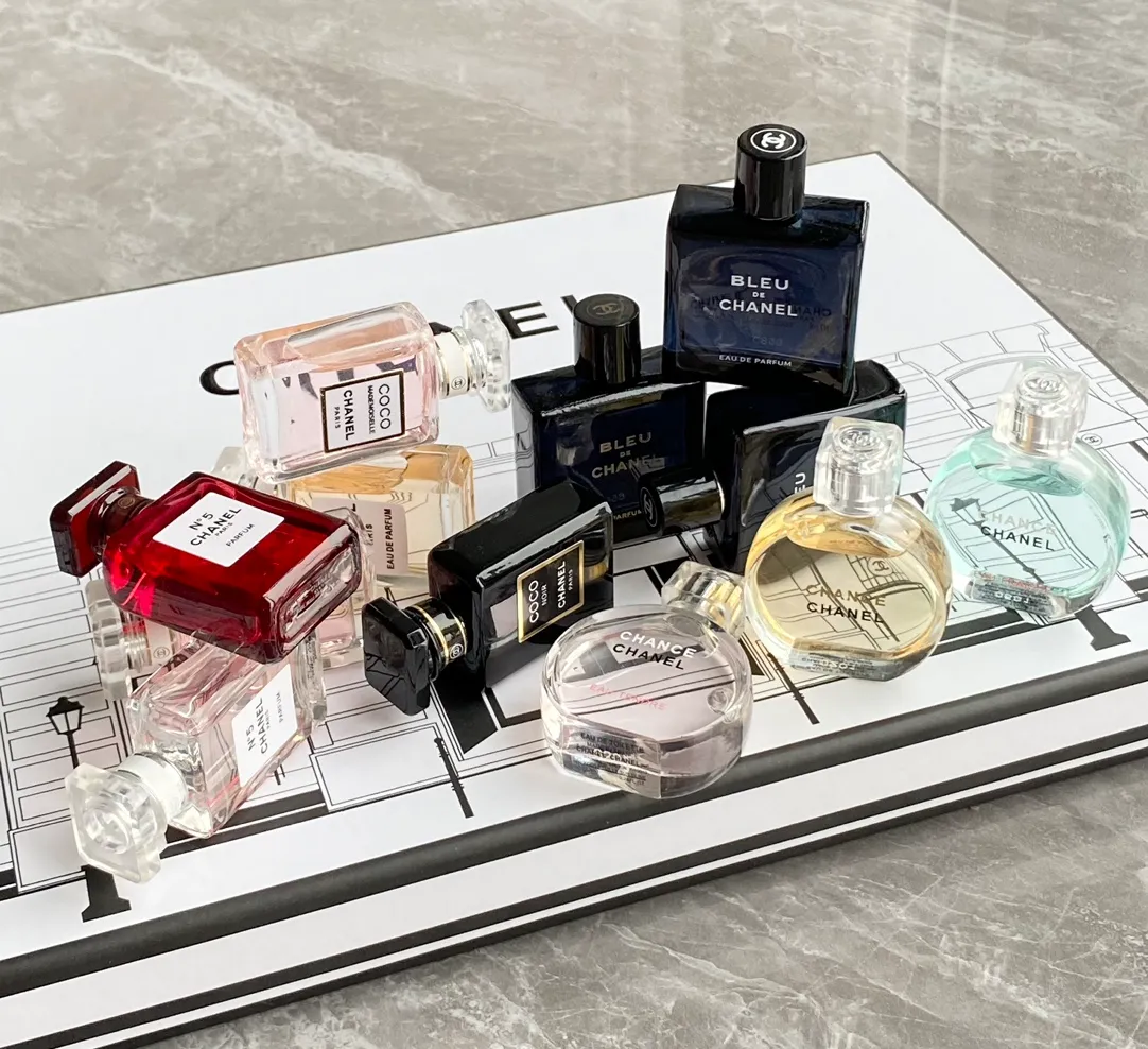 Chanel Family Portrait 12 Piece Set Q Sample Perfume Gift Box
