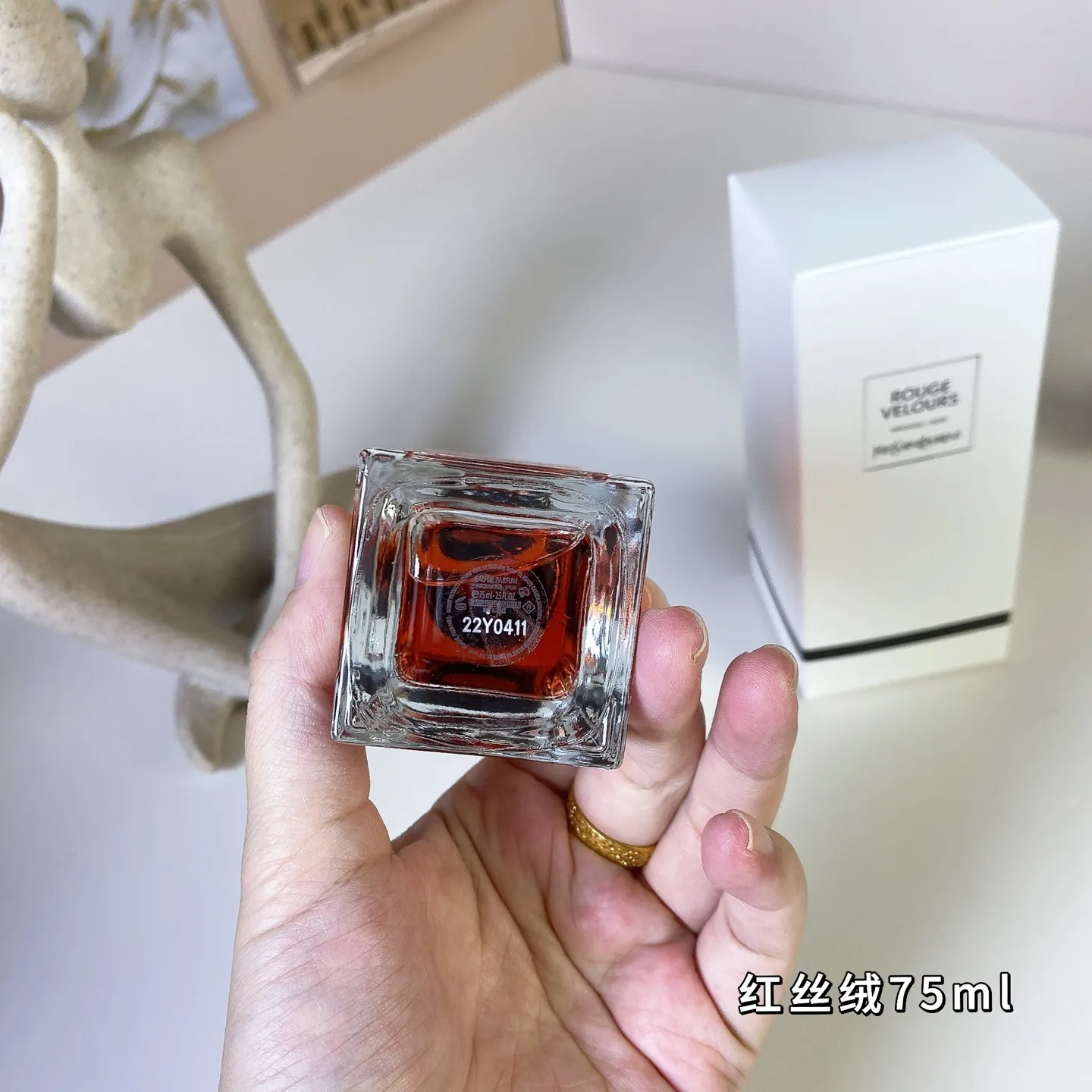 YSL Yves Saint Laurent Rouge Velours YSL Yves Saint Laurent Rouge Velours