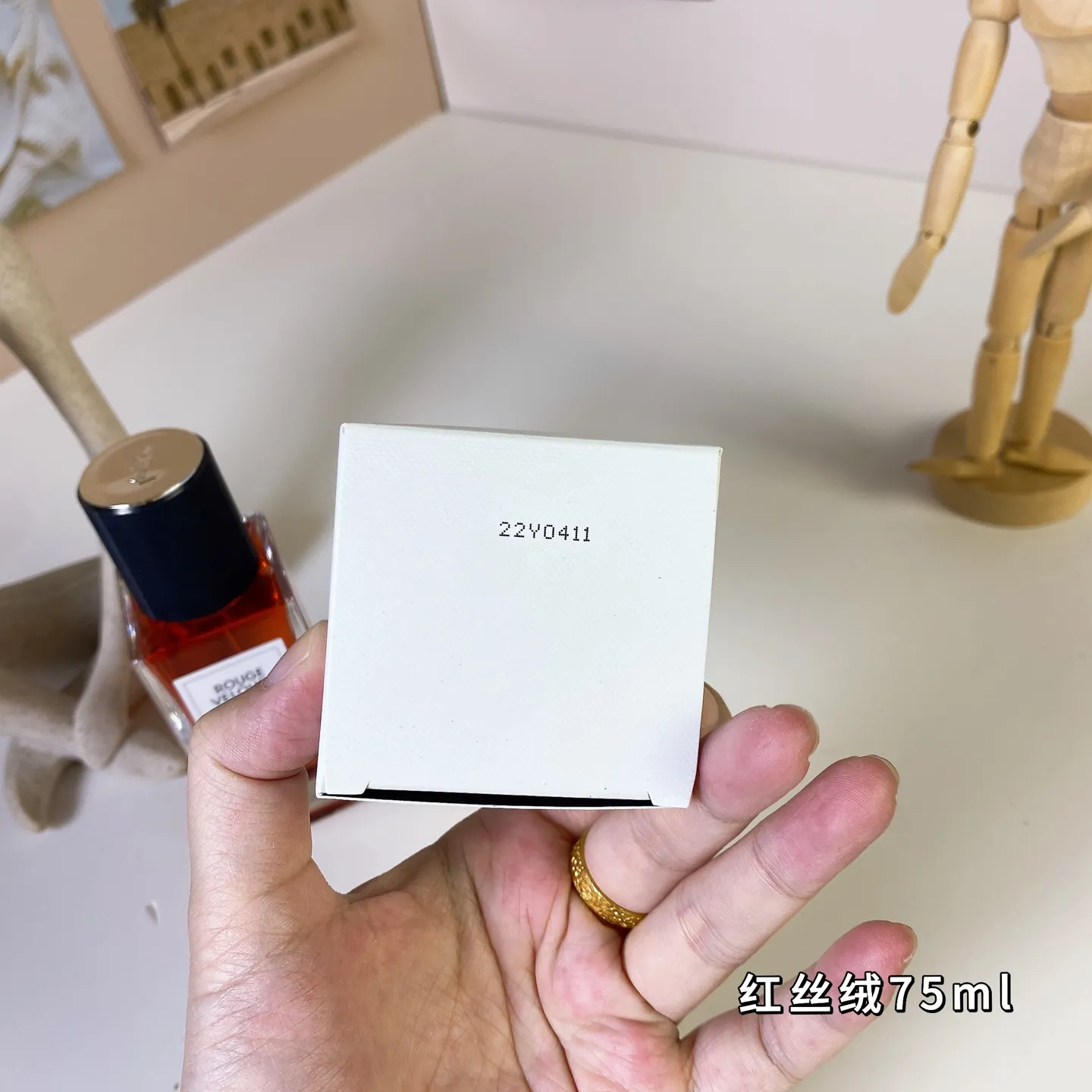 YSL Yves Saint Laurent Rouge Velours YSL Yves Saint Laurent Rouge Velours