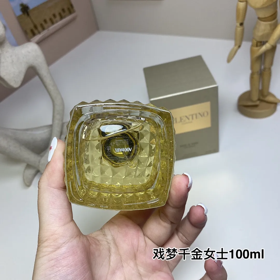 Valentino Roman Ladies Gold Edition (Dream Girl) 100ml