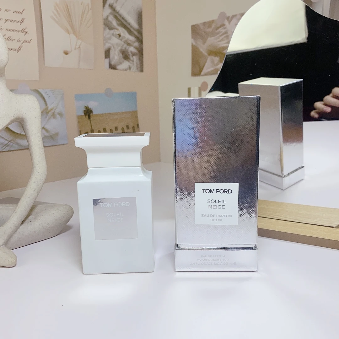 TOM FORD SOLEIL NEIGE, Tom Ford Snow Reflects Flowing Light, Ice and Snow Sun 100ml