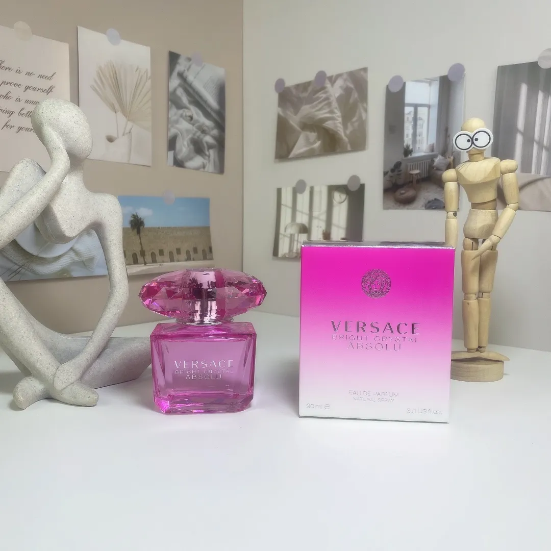 Versace New Packaging Cushion Rose Red Diamond Fragrant Love Crystal Essence) 90ml