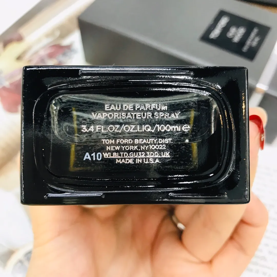 Tom Ford ebony agarwood OUDWOOD 100ml